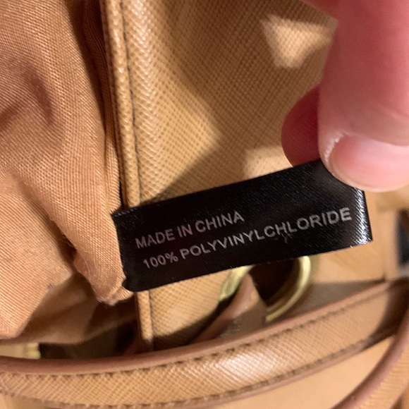 Kenneth Cole Reaction Camel colored tote bag - Picture 8 of 10